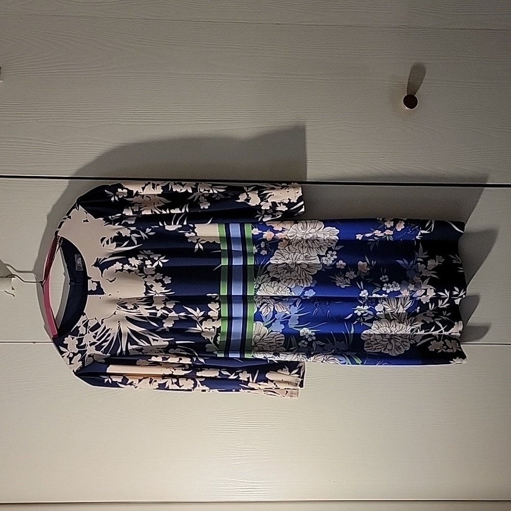 Blue floral colorblock dress